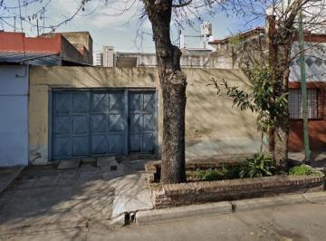 Terreno · 192m² · Lote en Venta en Nueva Pompeya – 8,66 × 24 m – Apto 3 Pisos + Retiro