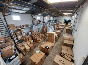 Bodega-Galpón · 572m² · 8 Ambientes · Venta Galpón + Local con Oficinas + Departamento 2 Dorm