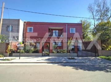 Casa · 177m² · 7 Ambientes · 1 Cochera · Venta Casa 3 Dorm. B° Confluencia Neuquen