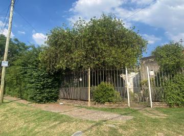 Casa · 150m² · 4 Ambientes · 2 Cocheras · Venta Casa 4 Ambientes con Local Acepta Permutas
