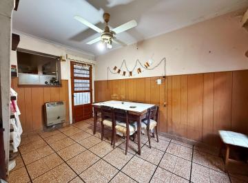 Casa · 170m² · 6 Ambientes · 1 Cochera · Casa - La Plata