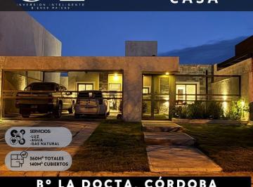 Casa · 140m² · 5 Ambientes · 1 Cochera · Imperdible Casa en Docta - 3 Dor. 360 m² de Terreno, Docta Boulevard - Córdoba Capital