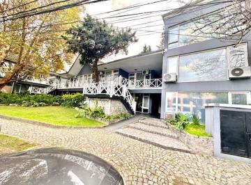 Oficina comercial · 63m² · 3 Ambientes · 1 Cochera · Muy Linda Oficina en Paneco Frente Al Golf.