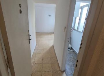 Departamento · 1 Dormitorio · 1 Cochera · Venta 2 Ambientes con Cochera y Lavadero en Zona Shopping Aldrey