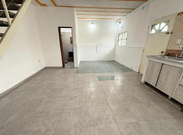 PH · 55m² · 4 Ambientes · PH en Alquiler. Lanus