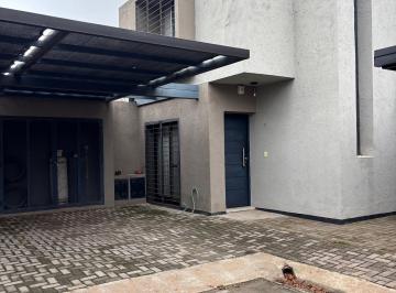 Casa de 7 ambientes, La Calera · Alquilo Duplex Housing La Calera