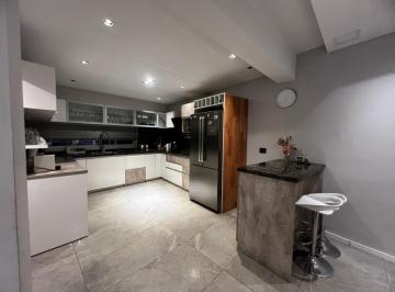 Casa de 4 ambientes, Córdoba · Greenville 2 – a m de La Plaza con Increíble Patio!
