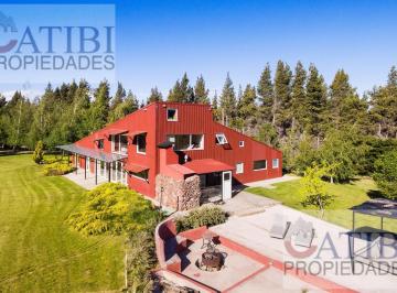 Casa · 318m² · 10 Ambientes · Hermosa Finca en Las Vicotiras