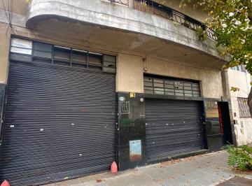 Bodega-Galpón , Pompeya · Galpon/deposito con Local Al Frente 168 m². Ideal Inversor