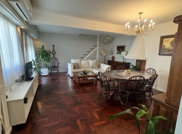 Departamento · 114m² · 4 Ambientes · Amplio Departamento 4 Ambientes Tipo Duplex Al Frente en Zona Centro