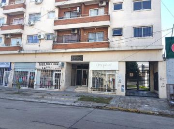 Local comercial · 21m² · 1 Cochera · Venta Local con Cochera Descubierta Moreno Centro