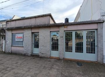 Casa · 187m² · 5 Ambientes · 1 Cochera · Casa en Venta