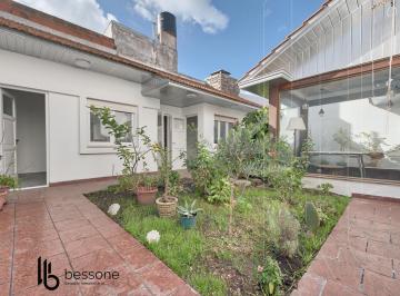 Casa · 175m² · 5 Ambientes · 1 Cochera · Casa en La Perla