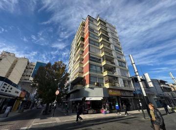 Departamento · 120m² · 3 Ambientes · En Venta Depto de 3 Amb en Sarmiento y Peatonal Belgrano