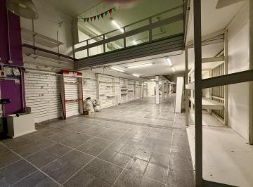 Local comercial · 330m² · Local en Alquiler