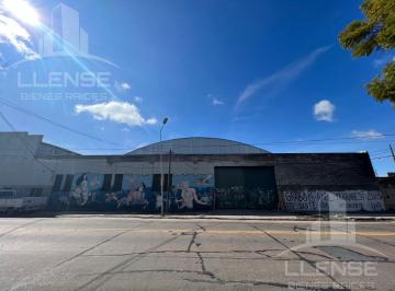 Local comercial · 3000m² · Galpon 3000 m² en Venta - Sarandi