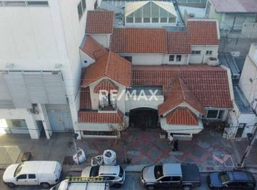 Local comercial · 356m² · Paseo en Venta - Alberdi 200 - Neuquén