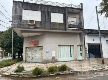 Local comercial · 140m² · Local en Venta, 140 m con Entrepiso, Quilmes