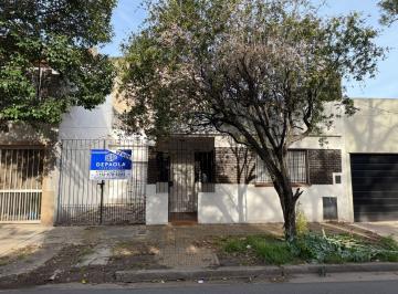 Casa · 115m² · 3 Ambientes · 1 Cochera · Venta Casa 3 Ambientes Lote Propio