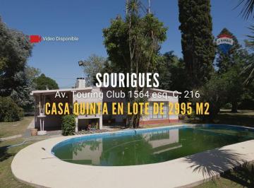Casa · 278m² · 3 Ambientes · 3 Cocheras · Casa en Venta Sobre Lote de 3000 m² en Sourigues