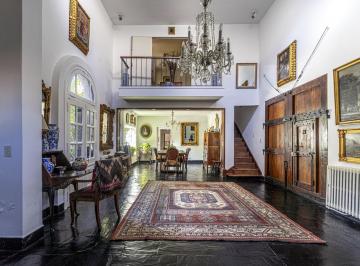 Casa · 575m² · 11 Ambientes · 2 Cocheras · Venta de Casa 11 Ambientes en Begrano
