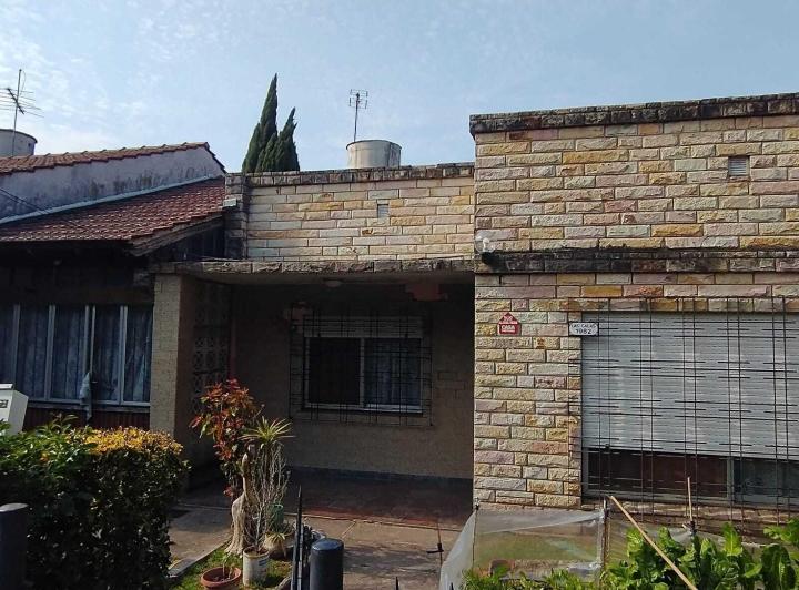 Casa · 95m² · 3 Ambientes · 1 Cochera