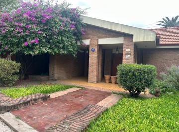 Casa de 4 ambientes, Córdoba · Chalet en Venta – Barrio Granja de Funes, Córdoba