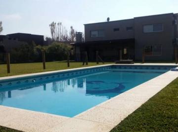 Casa · 300m² · 5 Dormitorios · 9 Cocheras · Santa Catalina - Villa Nueva - Partido de Tigre