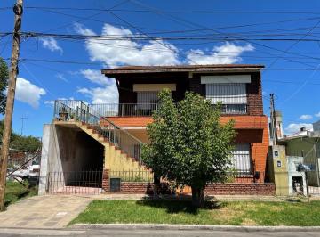 Casa · 170m² · 5 Dormitorios · Casa - Ricardo Rojas