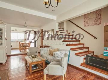 PH · 100m² · 4 Ambientes · PH en Venta - Villa Urquiza - 4 Ambientes