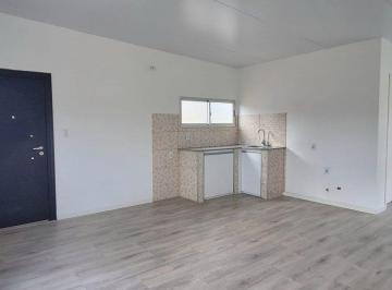 Departamento · 46m² · 3 Ambientes · Alquiler Apartamento 2 Dorm. Centro de Pando