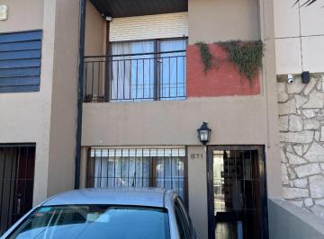 Casa · 85m² · 3 Ambientes · 1 Cochera · PH Tipo Casa - Los Troncos - Prox. Guemes - Sin Expensas