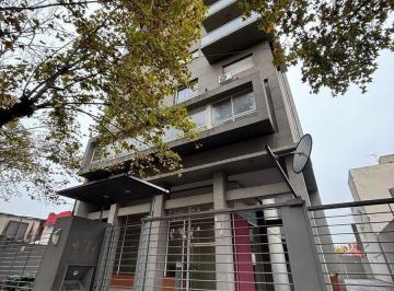 Departamento · 48m² · 2 Ambientes · Sarmiento 1800 - Departamento 2 Amb con Cochera - Edificio Punto Arauca