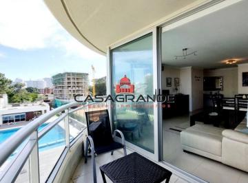 Departamento · 90m² · 4 Ambientes · 1 Cochera · Roosevelt