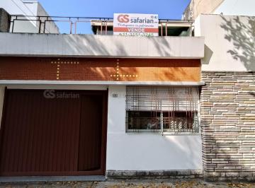 PH · 74m² · 3 Ambientes · 1 Cochera · Departamento PH en Venta en Villa Real, Capital Federal, Buenos Aires