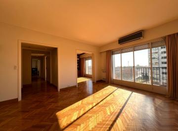 Departamento · 238m² · 5 Ambientes · 1 Cochera · Espectacular Piso Refaccionado con Cochera y Vista Abierta!