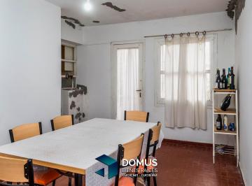Casa · 95m² · 6 Ambientes · 1 Cochera · Venta Casa Barrio La Loma