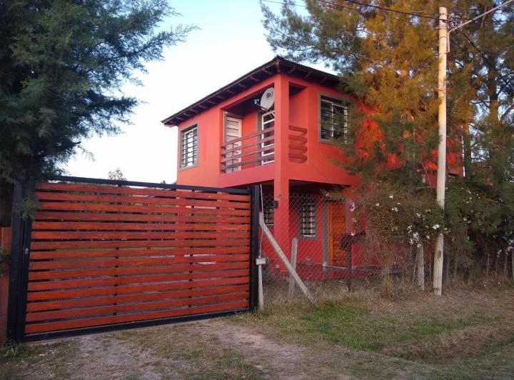 Casa · 115m² · 4 Ambientes · 1 Cochera