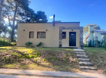 Casa · 176m² · 4 Ambientes · 1 Cochera · Venta de Casa en Ostende