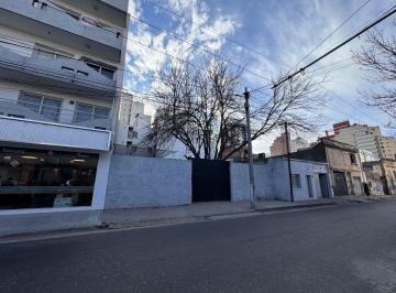 Terreno · 300m² · Lote en Venta 300 m² en Guemes - Apto Edificacion