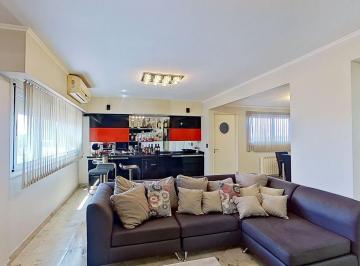 Departamento · 159m² · 5 Ambientes · 1 Cochera · Venta Departamento Semipiso Av Mitre Avellaneda