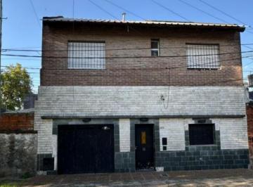 Casa de 3 ambientes, Rosario · Dueño Vende Casa de Dos Plantas y Terreno de Fondo