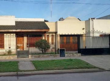 Casa de 5 ambientes, Luján · Casa Sobre Calle La Plata Al 2200, Luján, Buenos Aires.