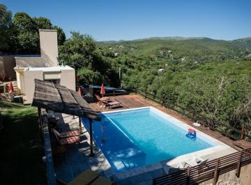 Casa · 268m² · 6 Ambientes · 3 Cocheras · Cabañas en Venta en Río Ceballos. Cuatro Unidades, Pileta, Cocheras. Camino Al Cuadrado