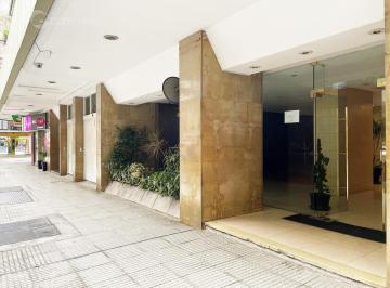 Departamento · 48m² · 2 Ambientes · Excelente 2 Ambientes Piso Alto, Luz y Vista Panoramica