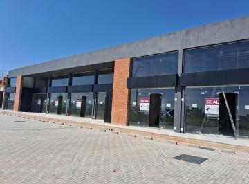 Local comercial · 75m² · 1 Ambiente · 1 Cochera · Local en Venta en Colinas Mall, Colinas de Manantiales.