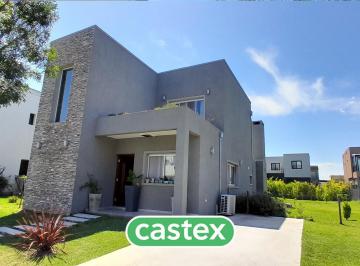 Casa · 144m² · 5 Ambientes · Casa en Lagoon Pilar