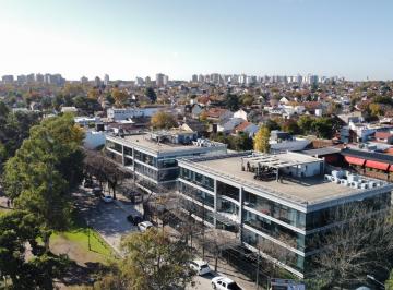 Oficina comercial · 150m² · 1 Ambiente · 6 Cocheras · Excelente Oficina en Edificio Plaza Rocha
