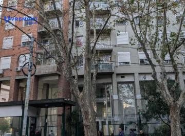 Departamento · 40m² · 2 Ambientes · 1 Cochera · Dorrego 800 Departamento 2 Ambientes Cochera Balcón