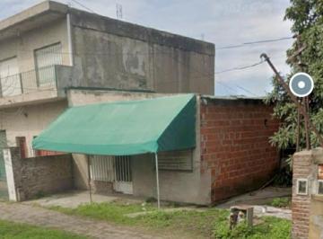 Casa de 3 ambientes, Almirante Brown · Casa con Excelente Ubicacion en Venta